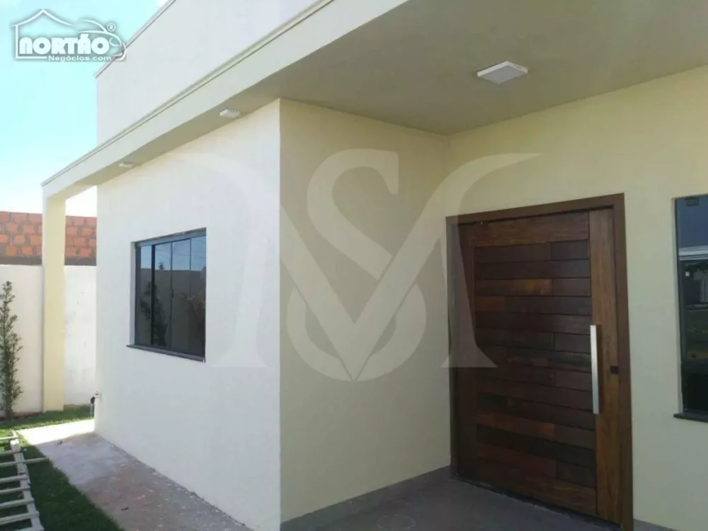 Casa à venda com 3 quartos, 73m² - Foto 2