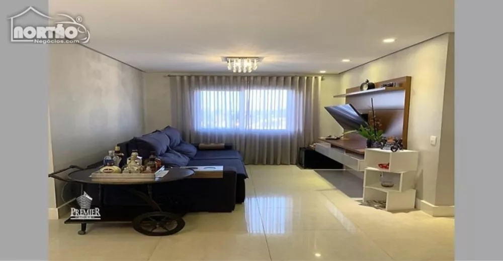 Casa à venda com 5 quartos, 83m² - Foto 3