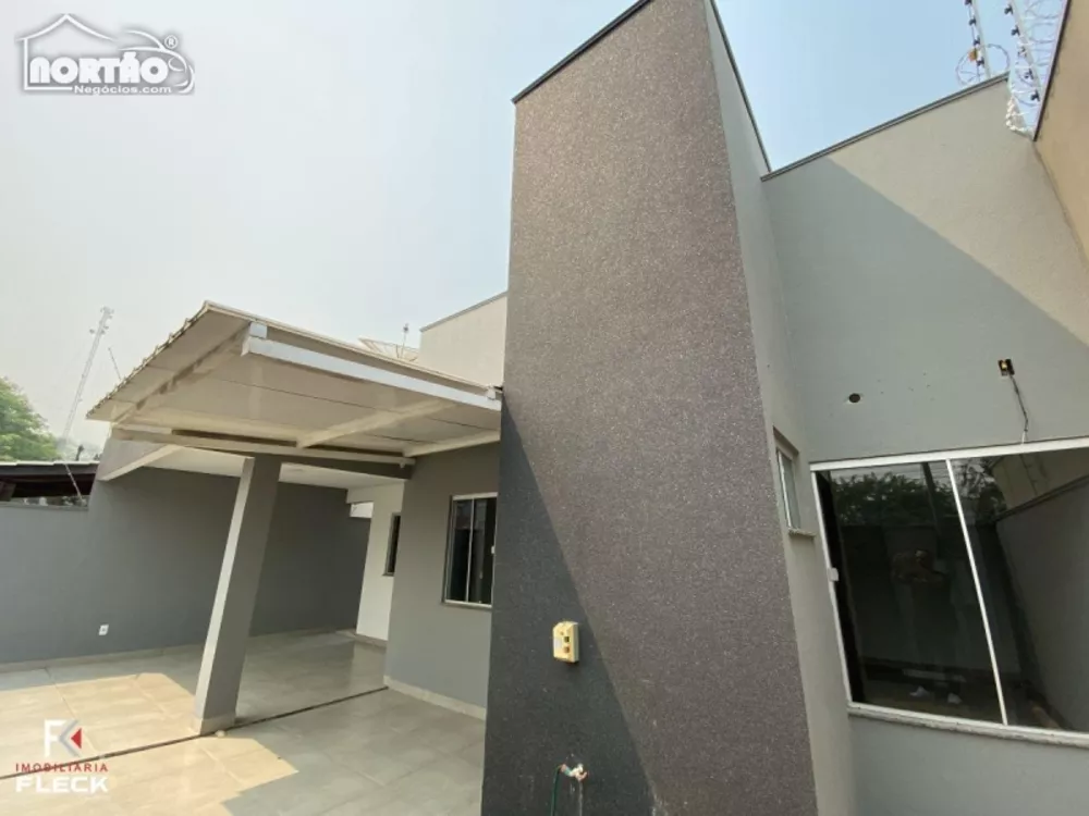 Casa à venda com 2 quartos, 105m² - Foto 2