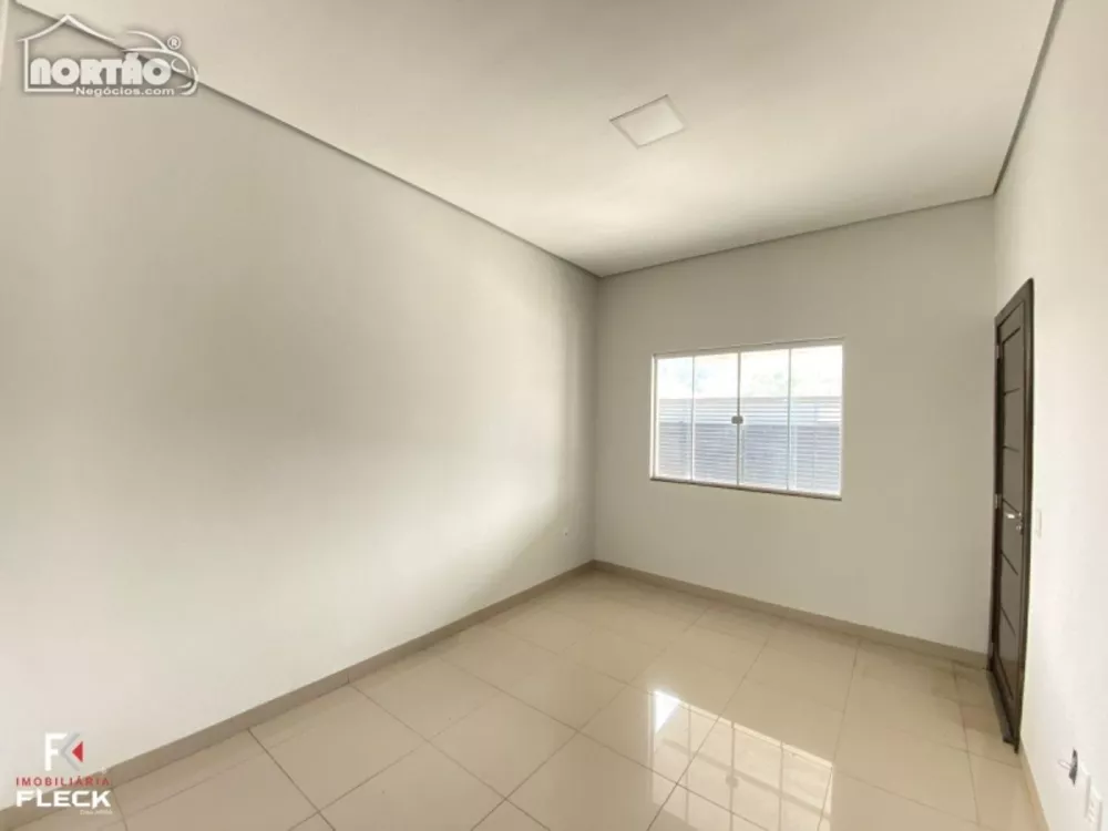 Casa à venda com 2 quartos, 105m² - Foto 4