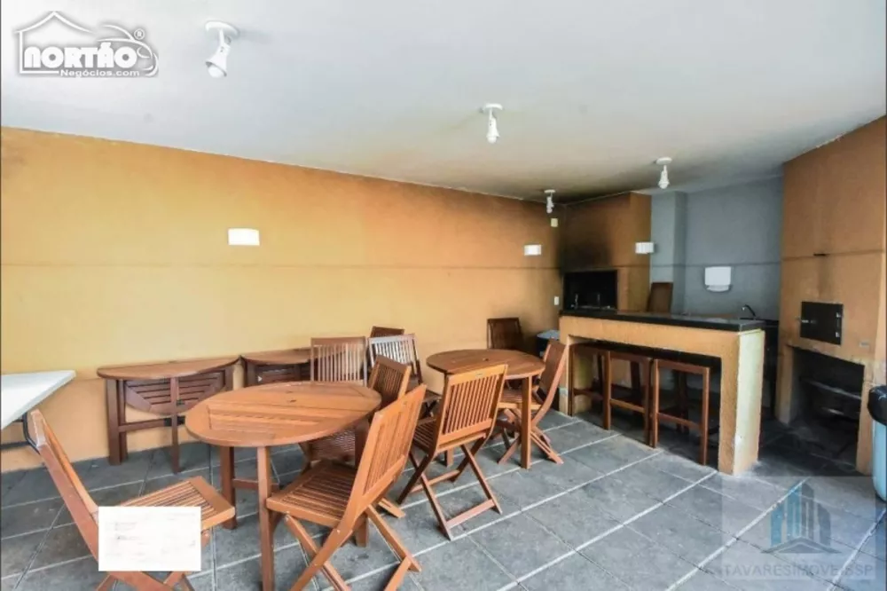 Casa à venda com 3 quartos, 65m² - Foto 1