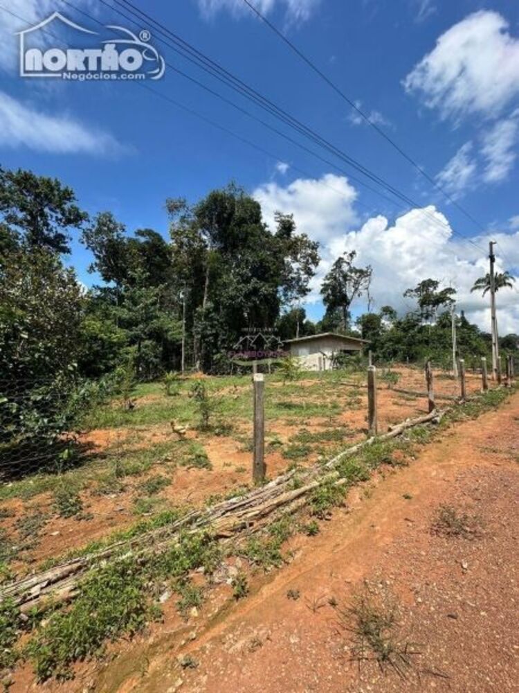 Casa, 3 quartos, 5400 m² - Foto 1