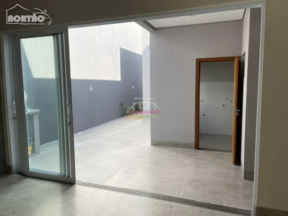 Casa à venda com 1 quarto, 163m² - Foto 4