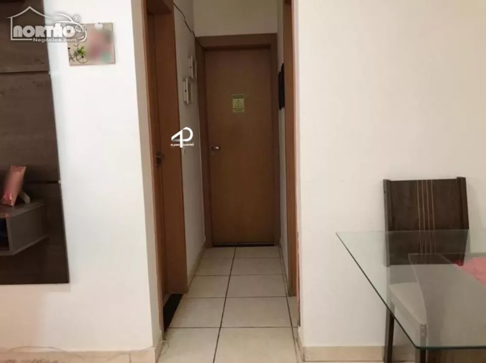 Casa à venda com 2 quartos, 45m² - Foto 1