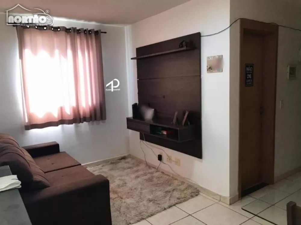 Casa à venda com 2 quartos, 45m² - Foto 2