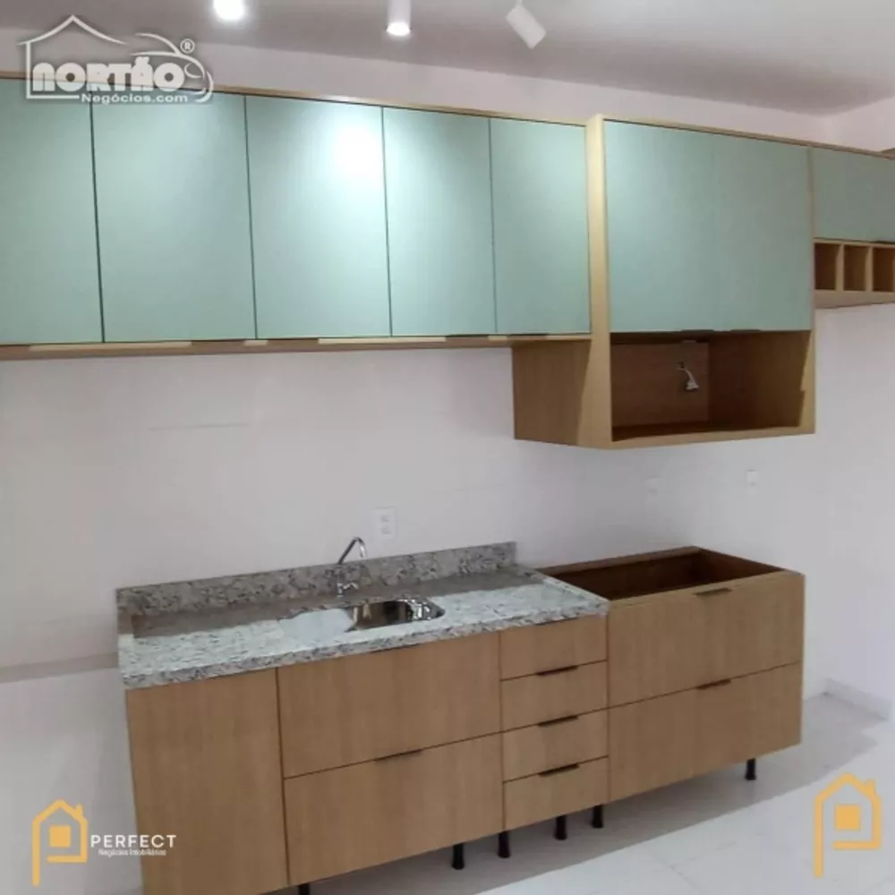 Casa à venda com 3 quartos, 80m² - Foto 2