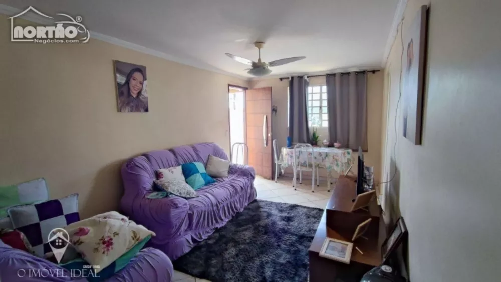 Casa à venda com 4 quartos, 70m² - Foto 6