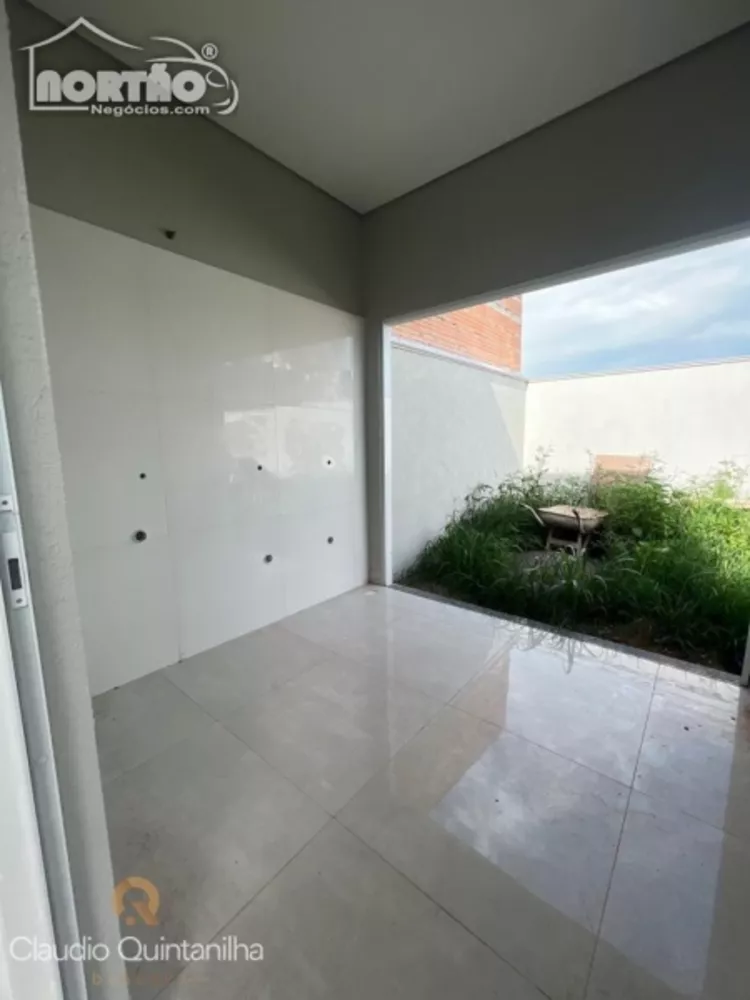 Casa à venda com 3 quartos, 128m² - Foto 3