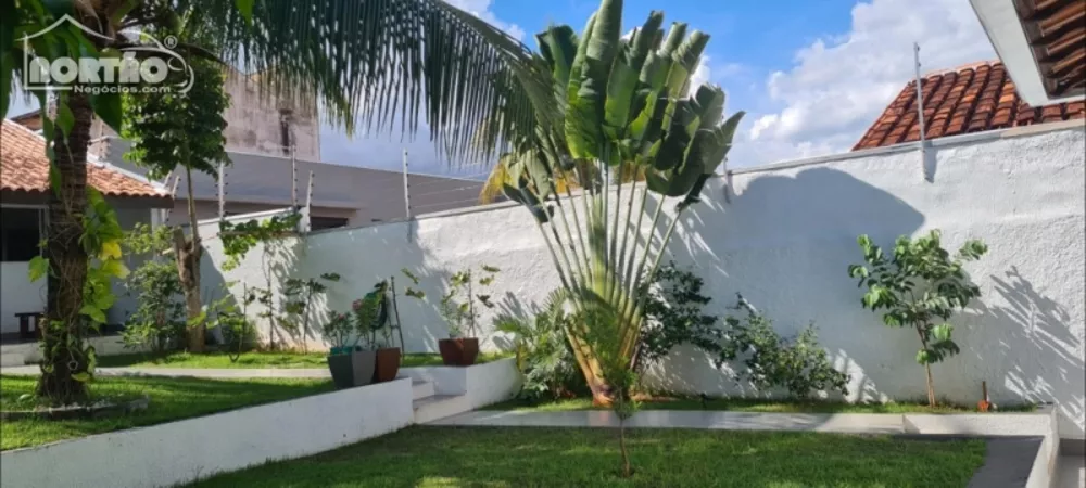 Casa à venda com 3 quartos, 420m² - Foto 4