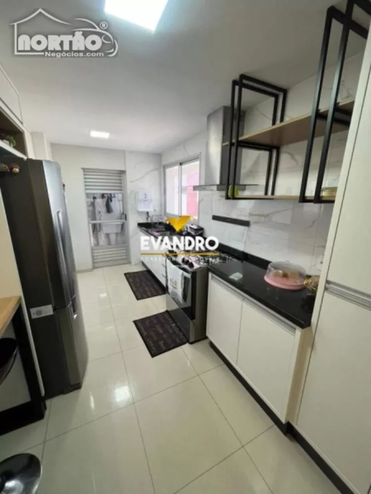 Casa à venda com 3 quartos, 156m² - Foto 4