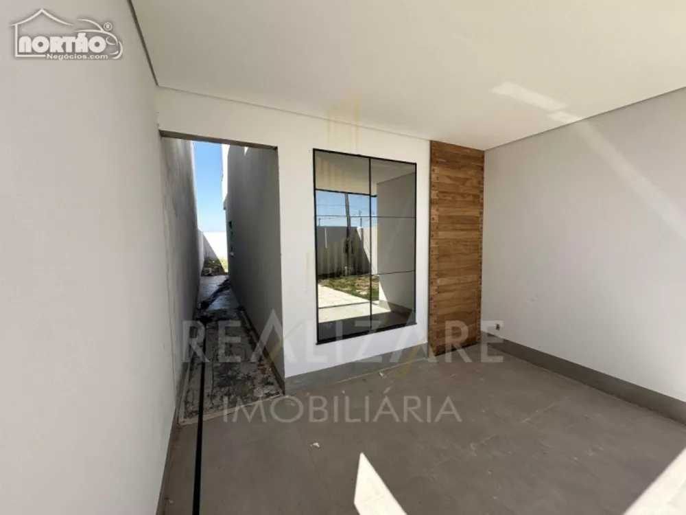 Casa à venda com 3 quartos, 88m² - Foto 4