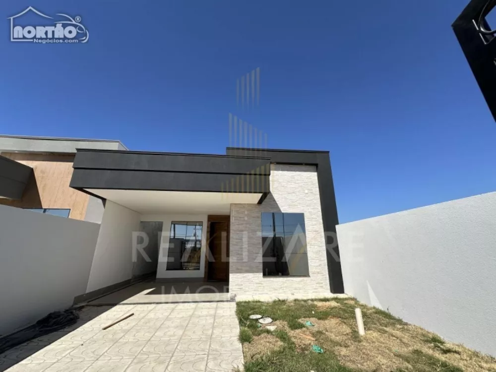 Casa à venda com 3 quartos, 88m² - Foto 2