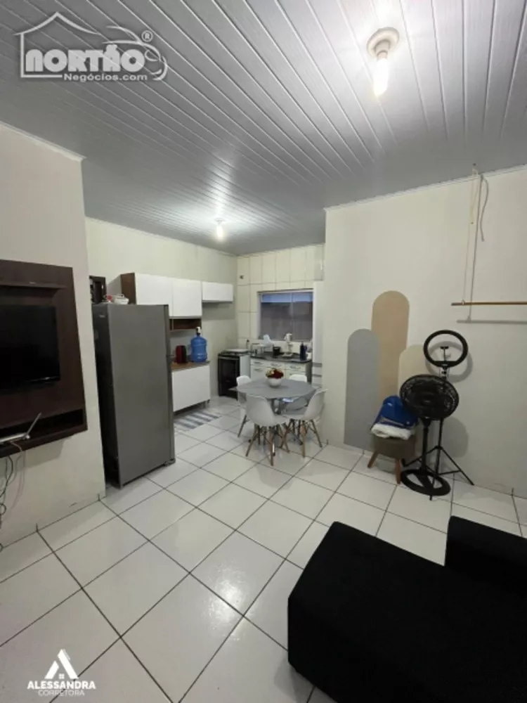 Casa à venda com 3 quartos, 72m² - Foto 5