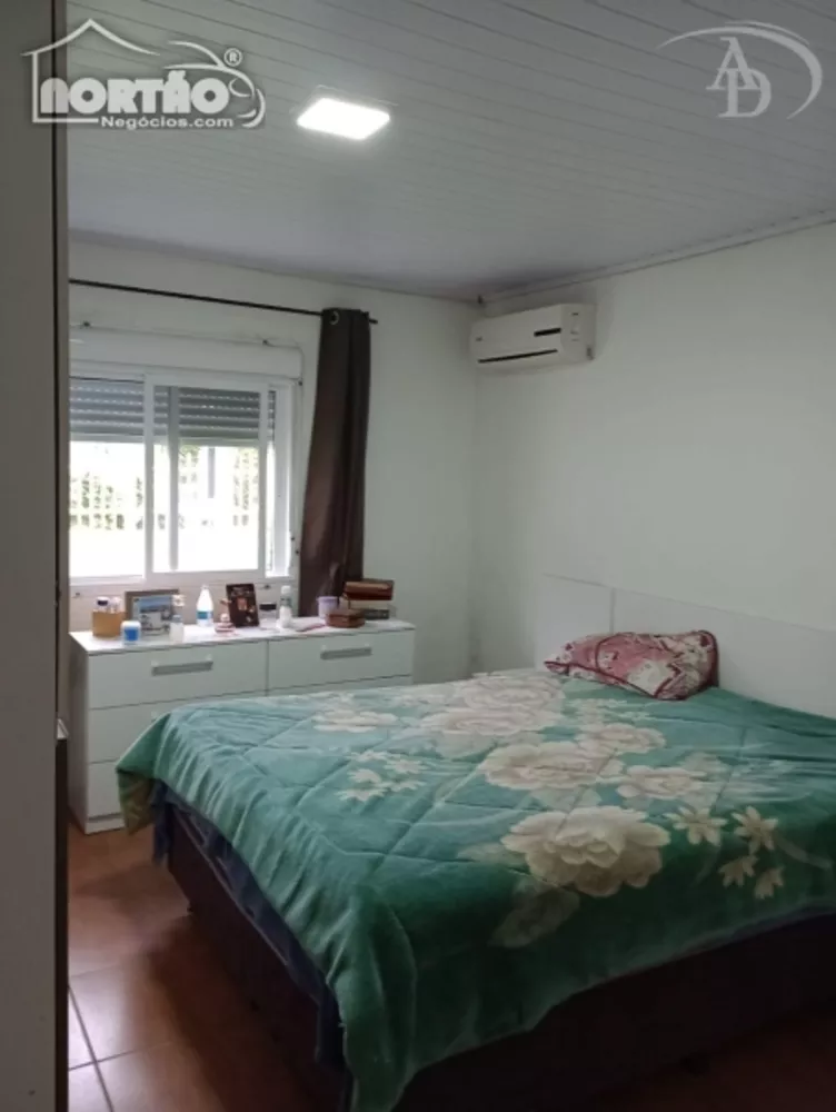 Casa à venda com 6 quartos, 160m² - Foto 7