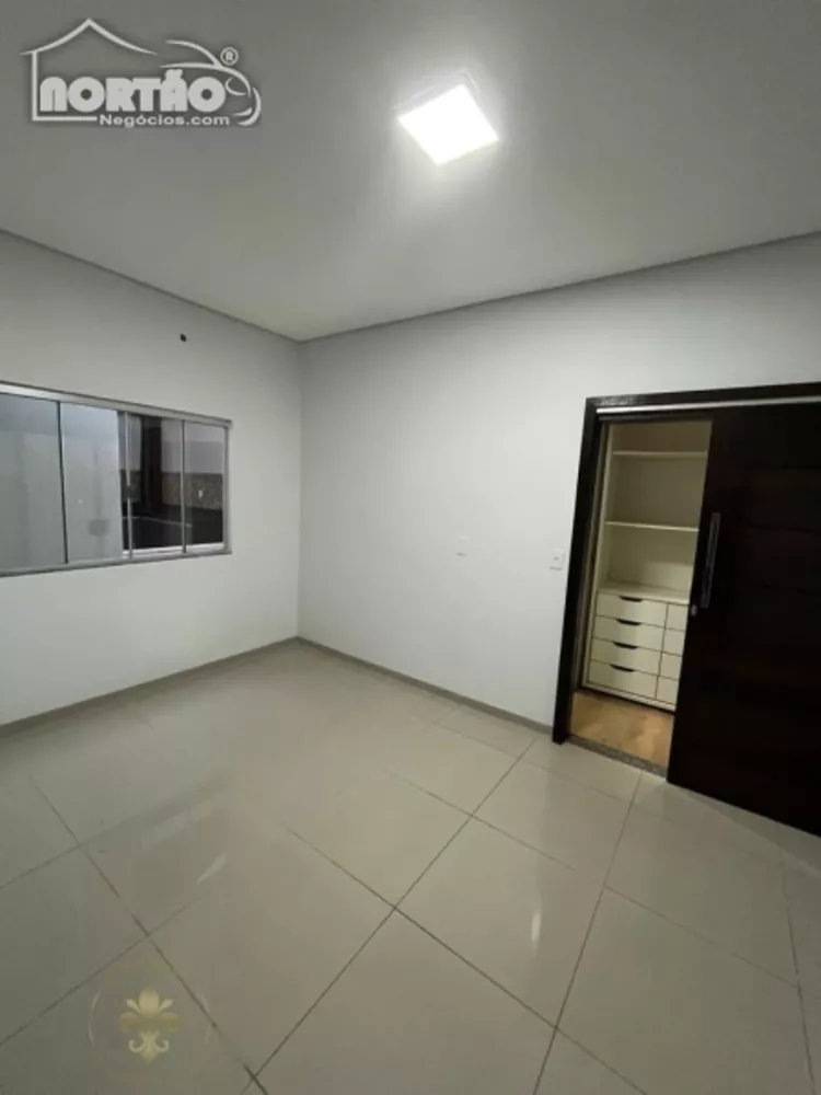 Casa à venda com 2 quartos, 200m² - Foto 8