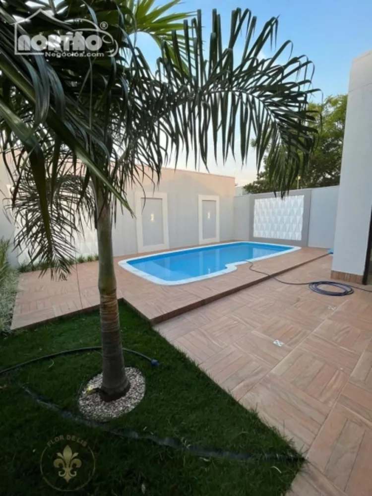 Casa à venda com 2 quartos, 200m² - Foto 2