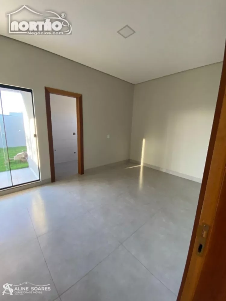 Casa à venda com 3 quartos, 70m² - Foto 3