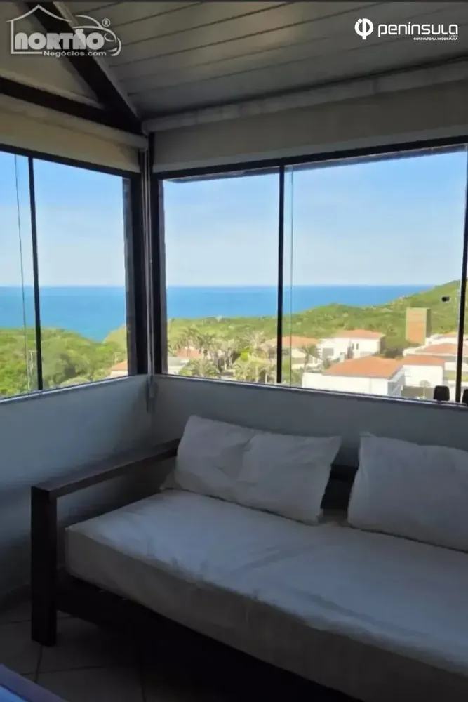 Casa, 6 quartos, 203 m² - Foto 1