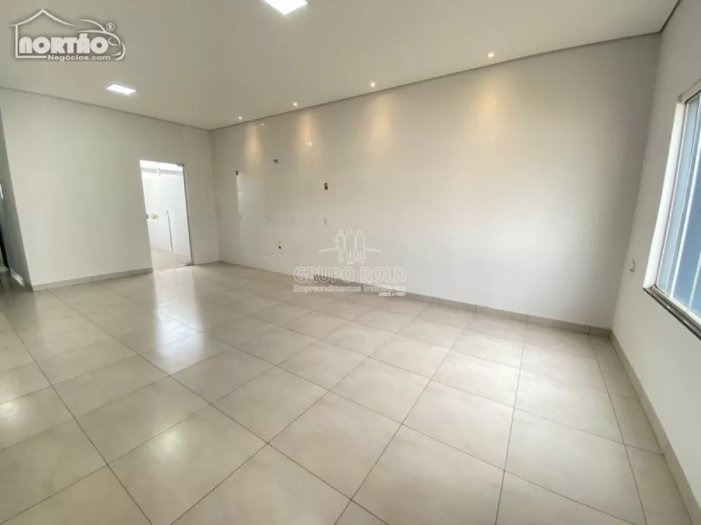 Casa à venda com 4 quartos, 95m² - Foto 3