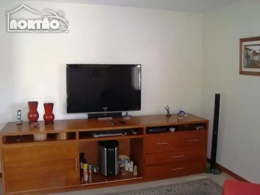 Casa, 8 quartos, 350 m² - Foto 3