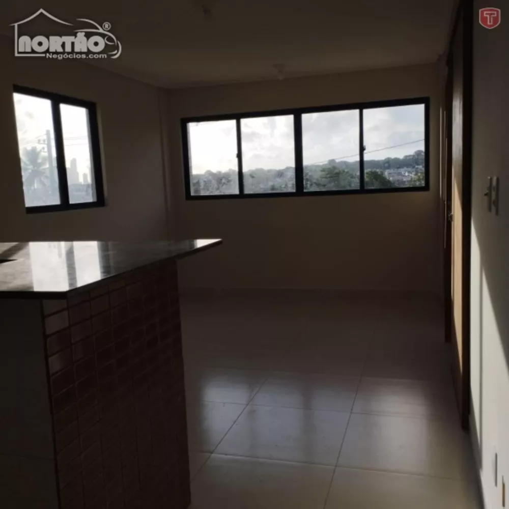 Casa à venda com 3 quartos, 55m² - Foto 4