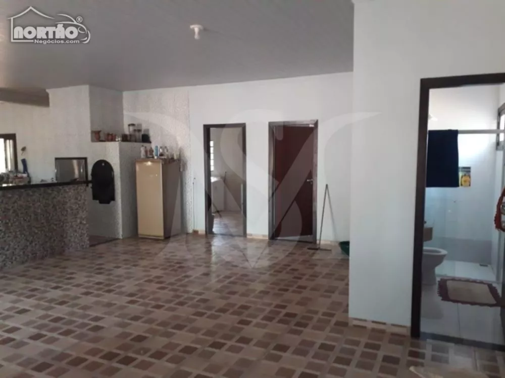 Casa à venda com 4 quartos, 5000m² - Foto 3