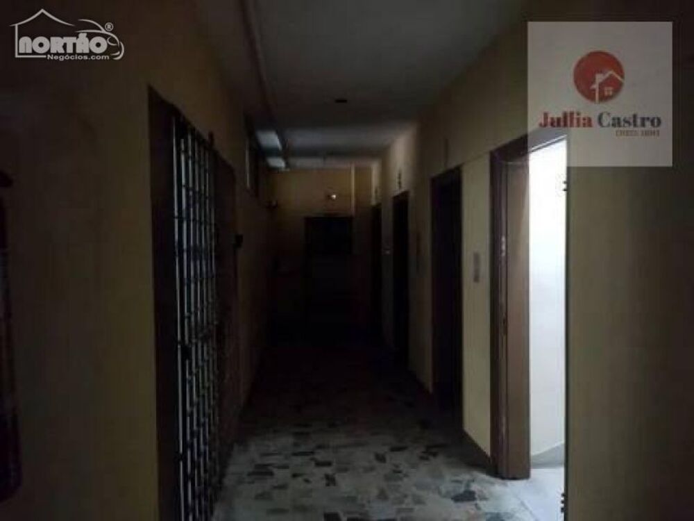 Casa à venda com 9 quartos, 460m² - Foto 3