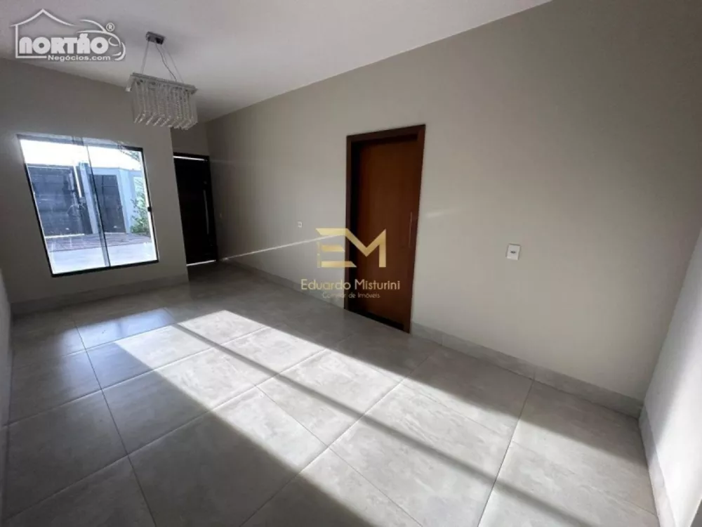 Casa à venda com 1 quarto, 251m² - Foto 3