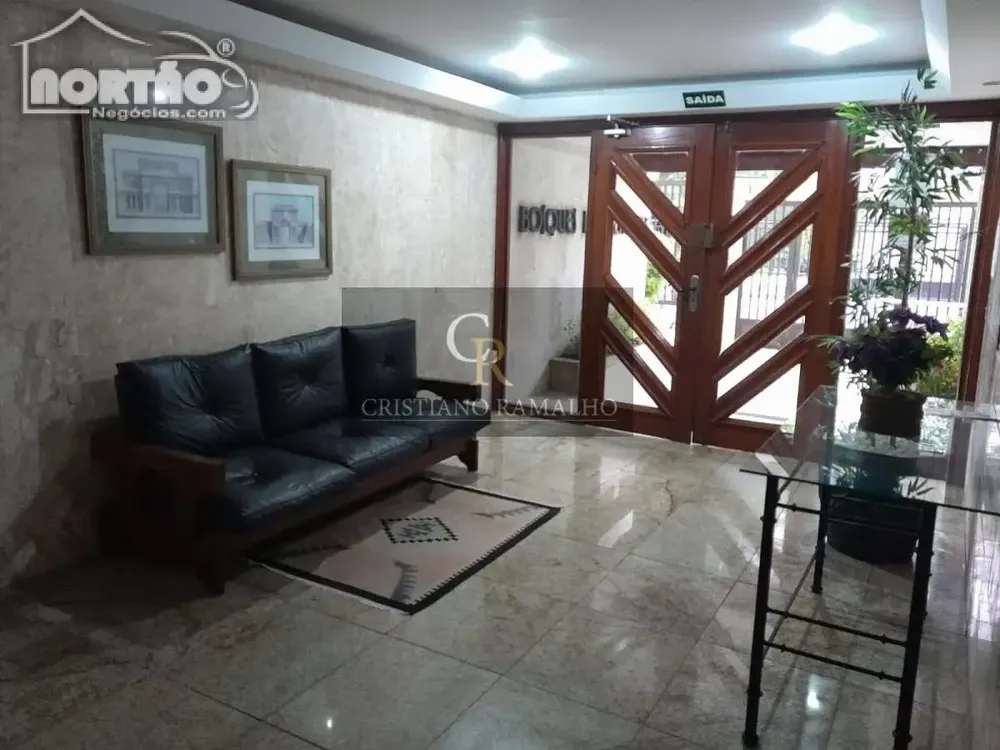 Casa, 6 quartos, 190 m² - Foto 1