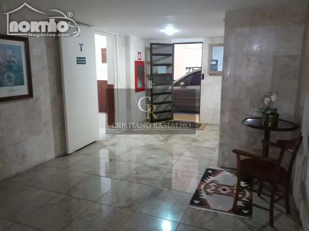 Casa, 6 quartos, 190 m² - Foto 2