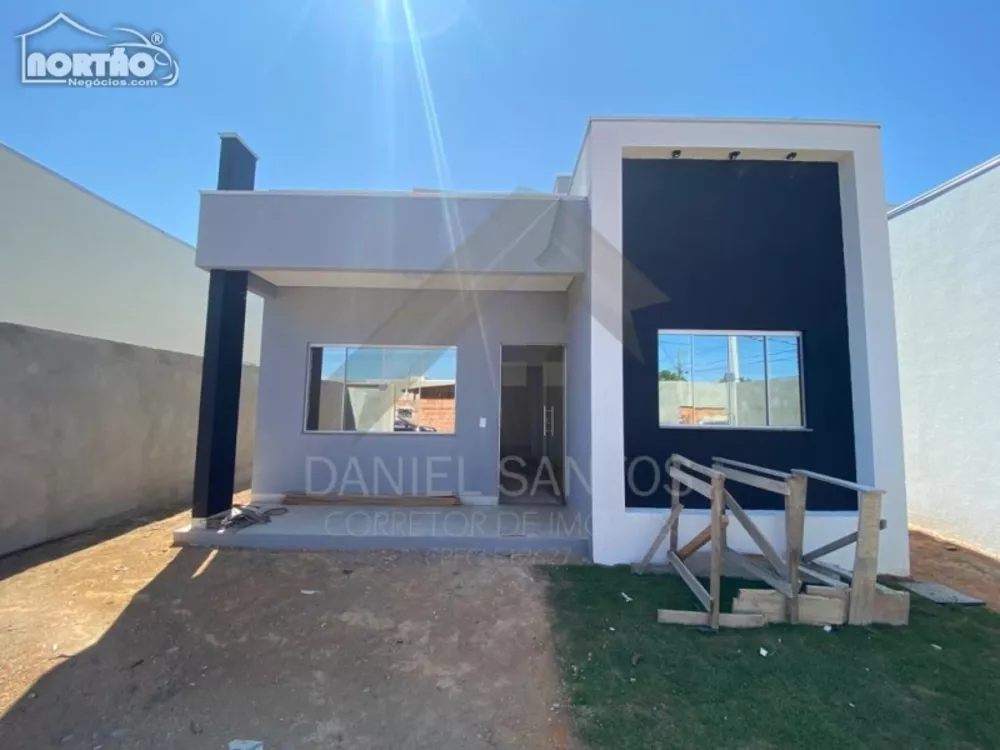 Casa à venda com 3 quartos, 29m² - Foto 2