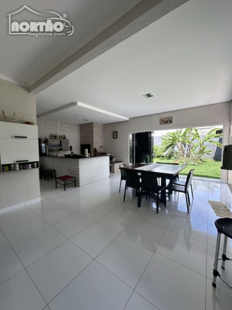 Casa, 4 quartos, 202 m² - Foto 4
