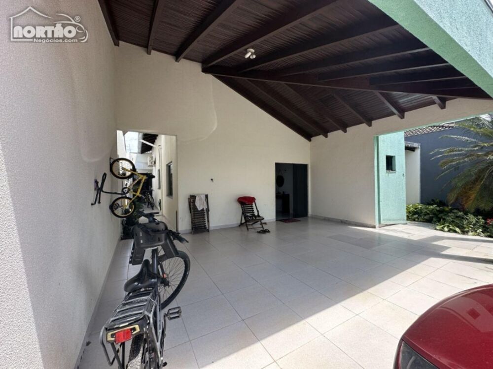 Casa, 4 quartos, 202 m² - Foto 2