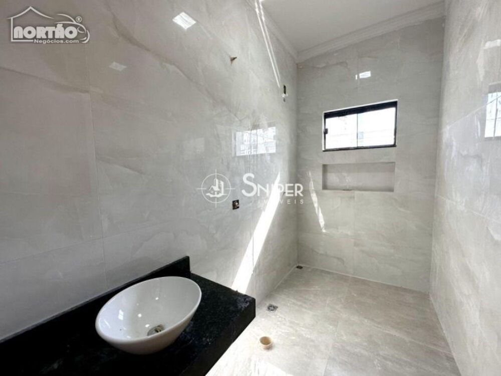 Casa à venda com 3 quartos, 109m² - Foto 8