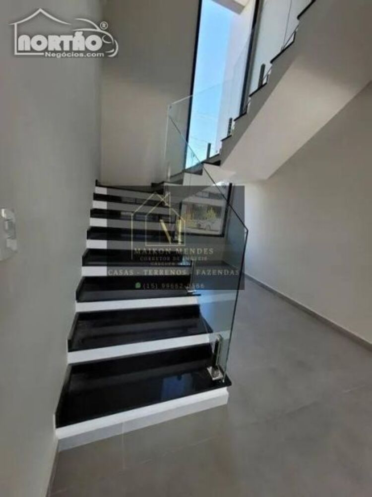 Casa à venda com 3 quartos, 218m² - Foto 3