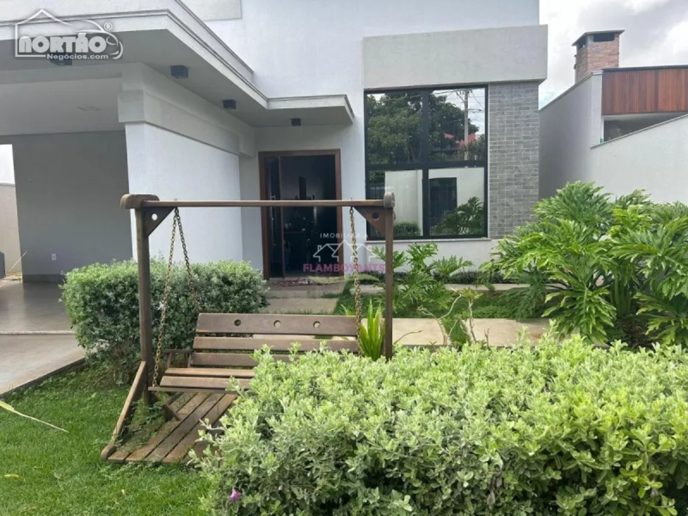 Casa à venda com 3 quartos, 210m² - Foto 3