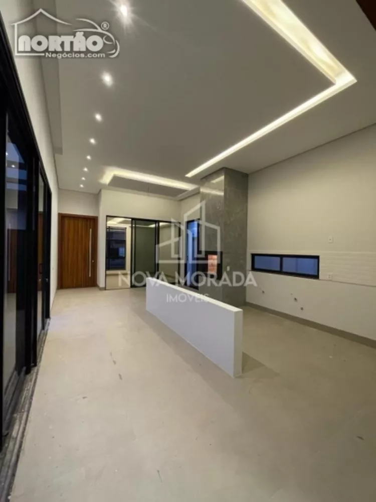 Casa à venda com 4 quartos, 214m² - Foto 4