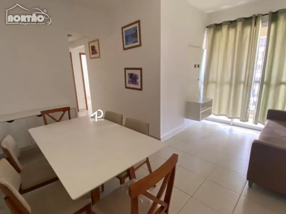 Casa à venda com 3 quartos, 70m² - Foto 2