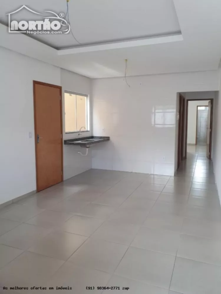 Casa à venda com 3 quartos, 200m² - Foto 3