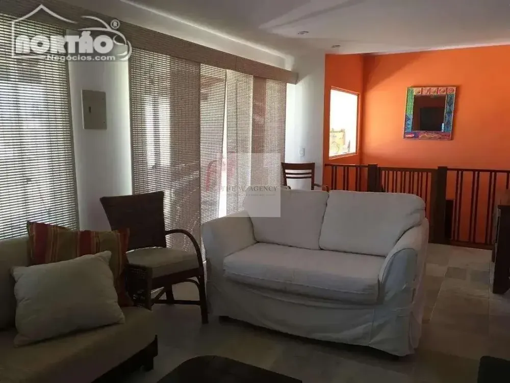 Casa, 3 quartos, 270 m² - Foto 2