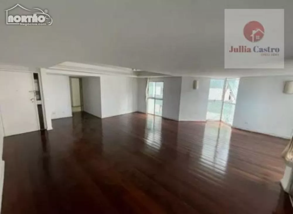 Casa à venda com 6 quartos, 182m² - Foto 3