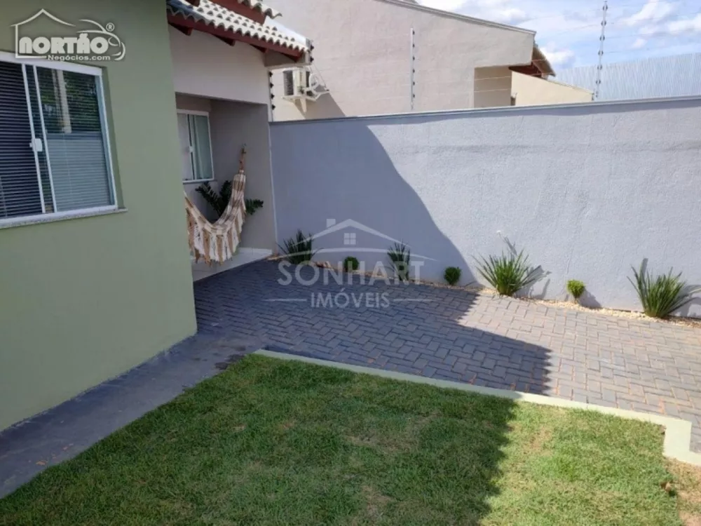 Casa à venda com 3 quartos, 59m² - Foto 2