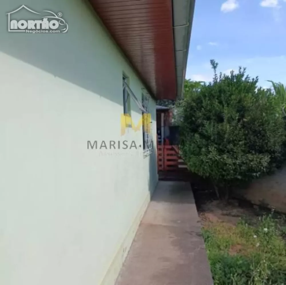 Casa à venda com 4 quartos, 426m² - Foto 3