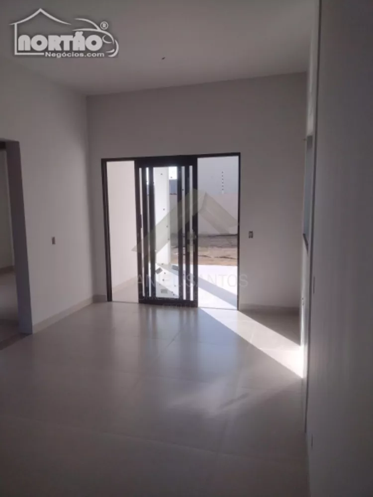 Casa à venda com 3 quartos, 93m² - Foto 3