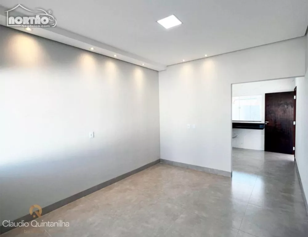 Casa à venda com 5 quartos, 110m² - Foto 5