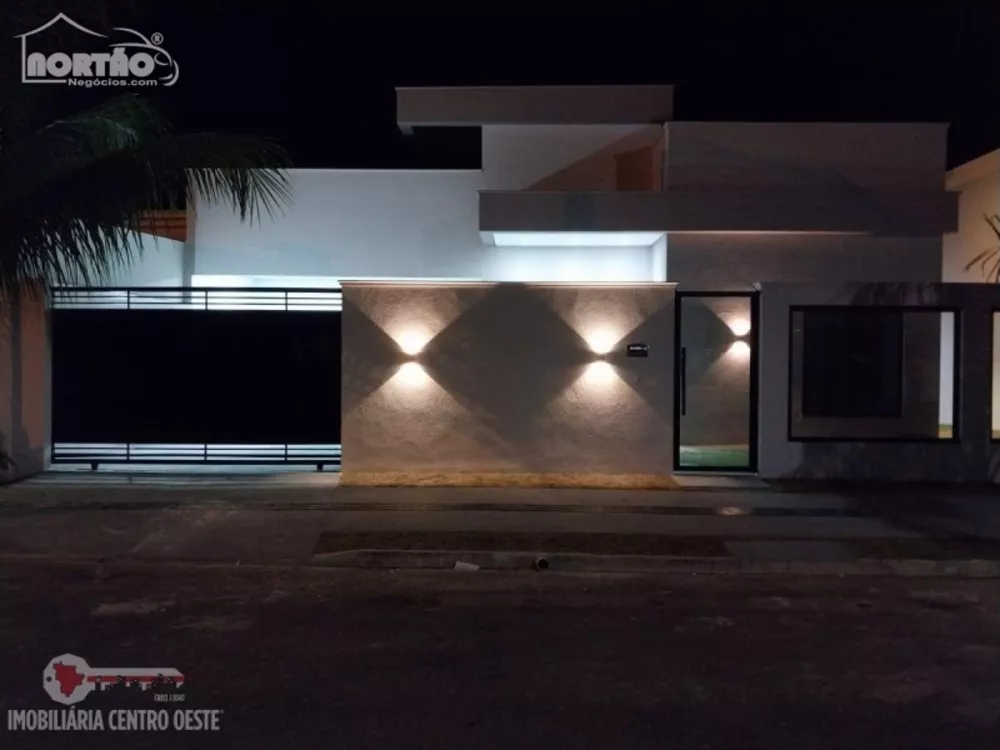 Casa à venda com 3 quartos, 120m² - Foto 2