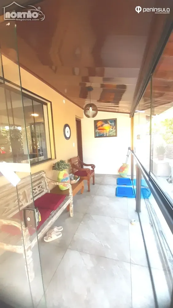 Casa, 7 quartos, 240 m² - Foto 2