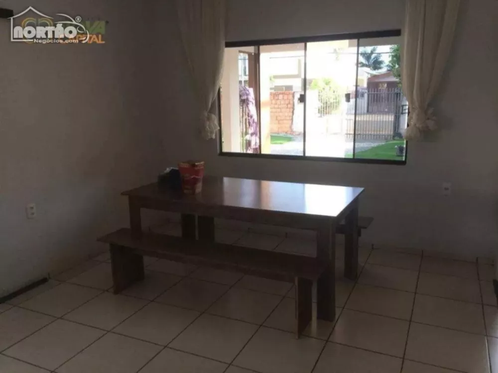 Casa à venda com 5 quartos, 290m² - Foto 3