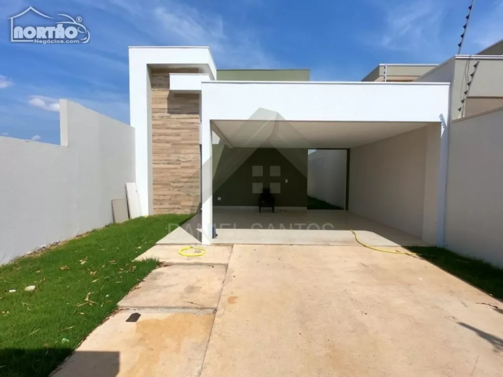 Casa à venda com 3 quartos, 142m² - Foto 3