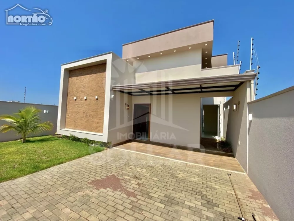 Casa à venda com 3 quartos, 115m² - Foto 2